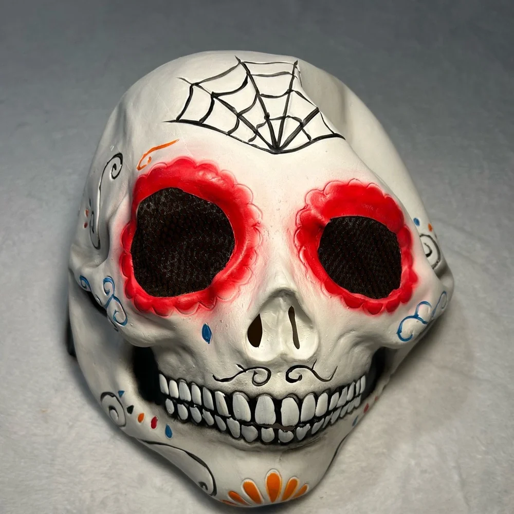 Day of the Dead (Día de los Muertos) skull mask